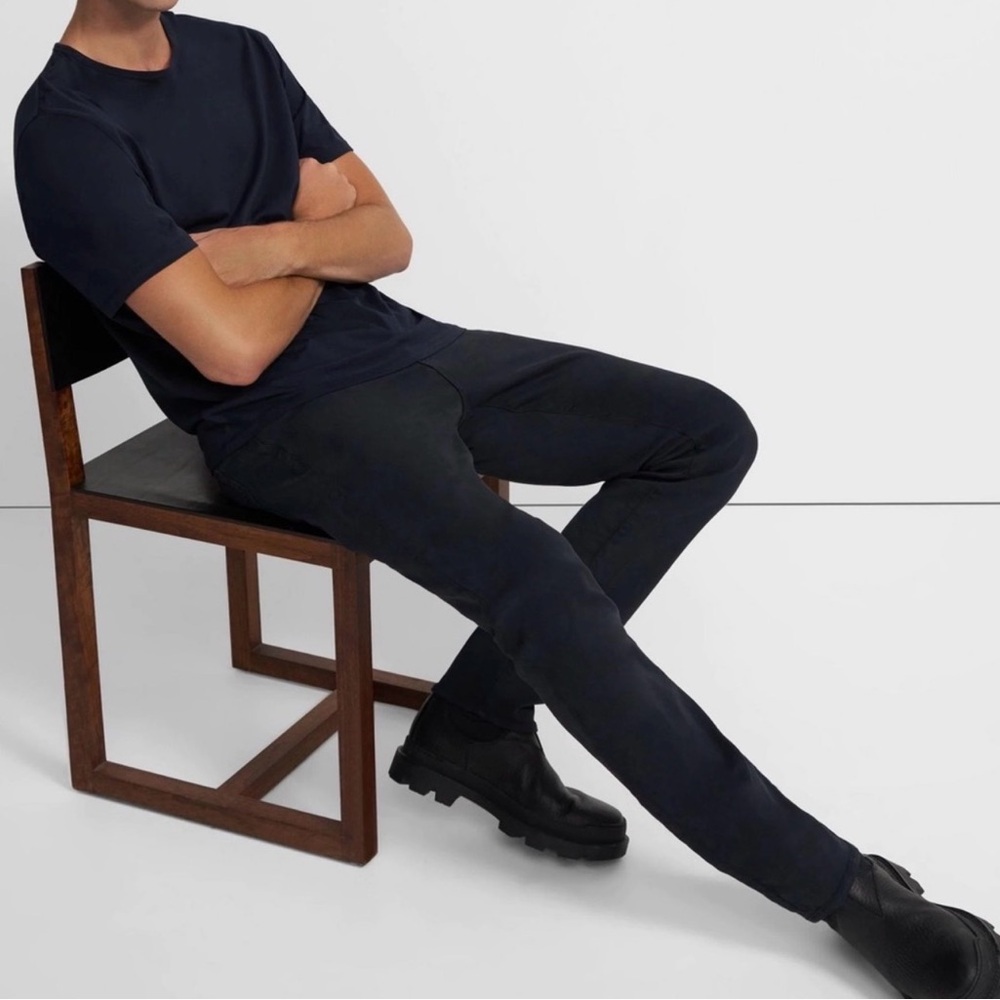 J Brand “Kane” Straight-Leg Comfort-Stretch Jeans (Tailored)